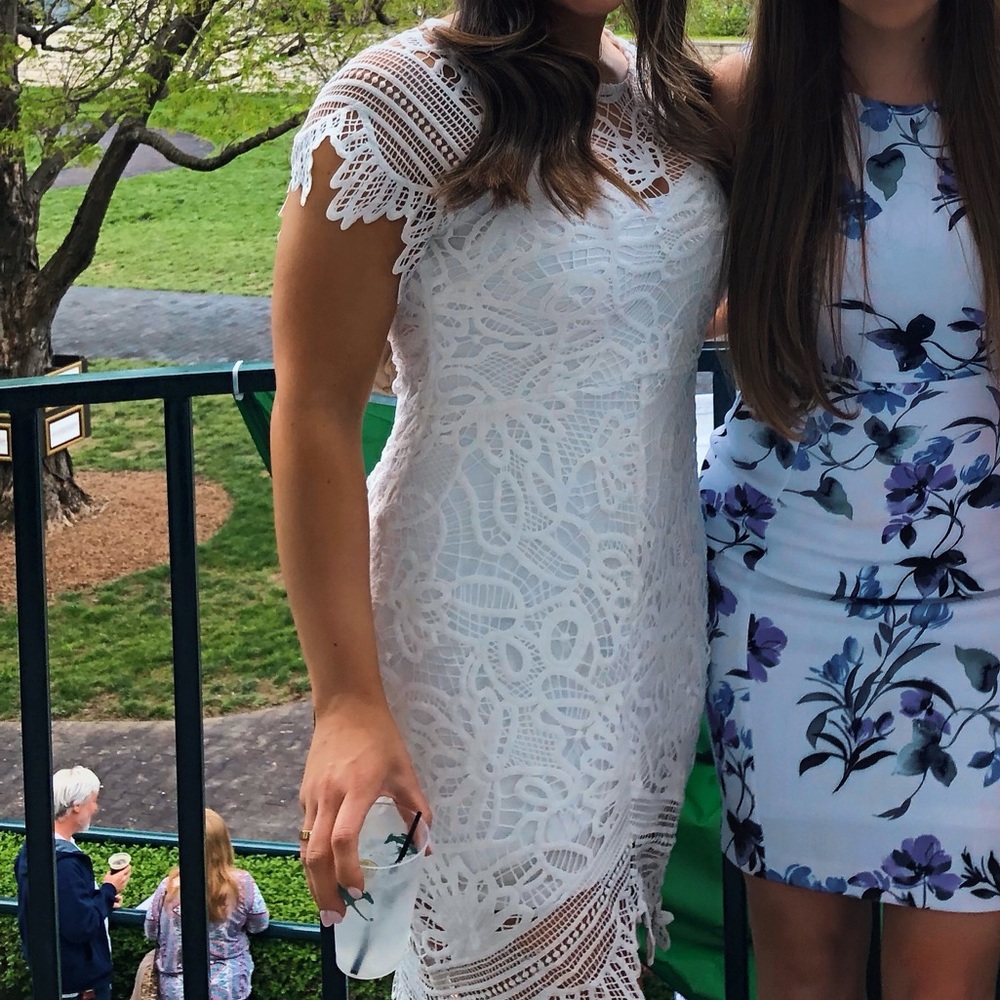 Main Strip Lace Dress